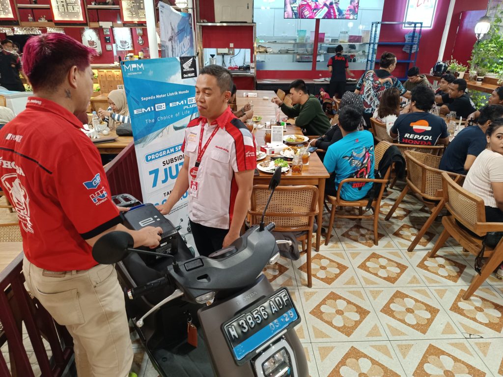 Komunitas Honda CBR250RR Malang Jajal Honda EM1&nbsp;e: