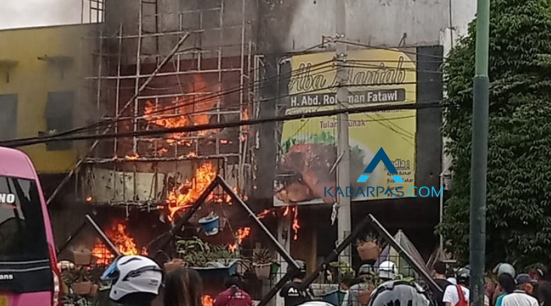 Gedung BRI KCP Bangil&nbsp;Terbakar