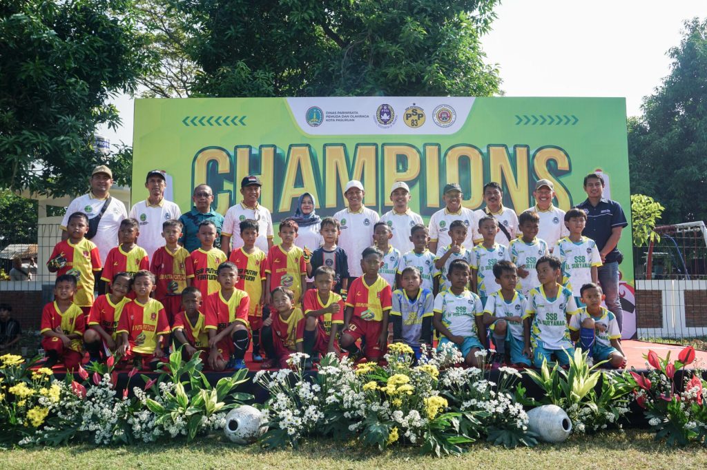 Buka Sepak Bola Usia Dini, Mas Adi: Ayo Jadi Atlet Andalan Kota Pasuruan