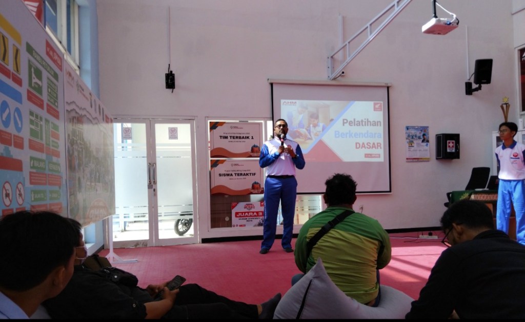MPM Honda Jatim Ajak Jurnalis Gaungkan #Cari_Aman Lewat ESG Mission Safety Riding&nbsp;Fomo